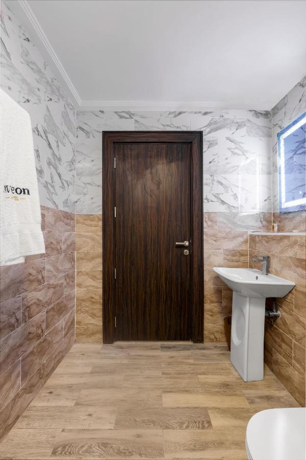 Aveon Hotel Αμπούζα Εξωτερικό φωτογραφία