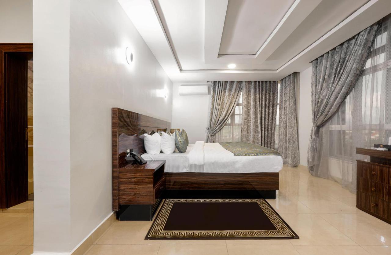 Aveon Hotel Αμπούζα Εξωτερικό φωτογραφία