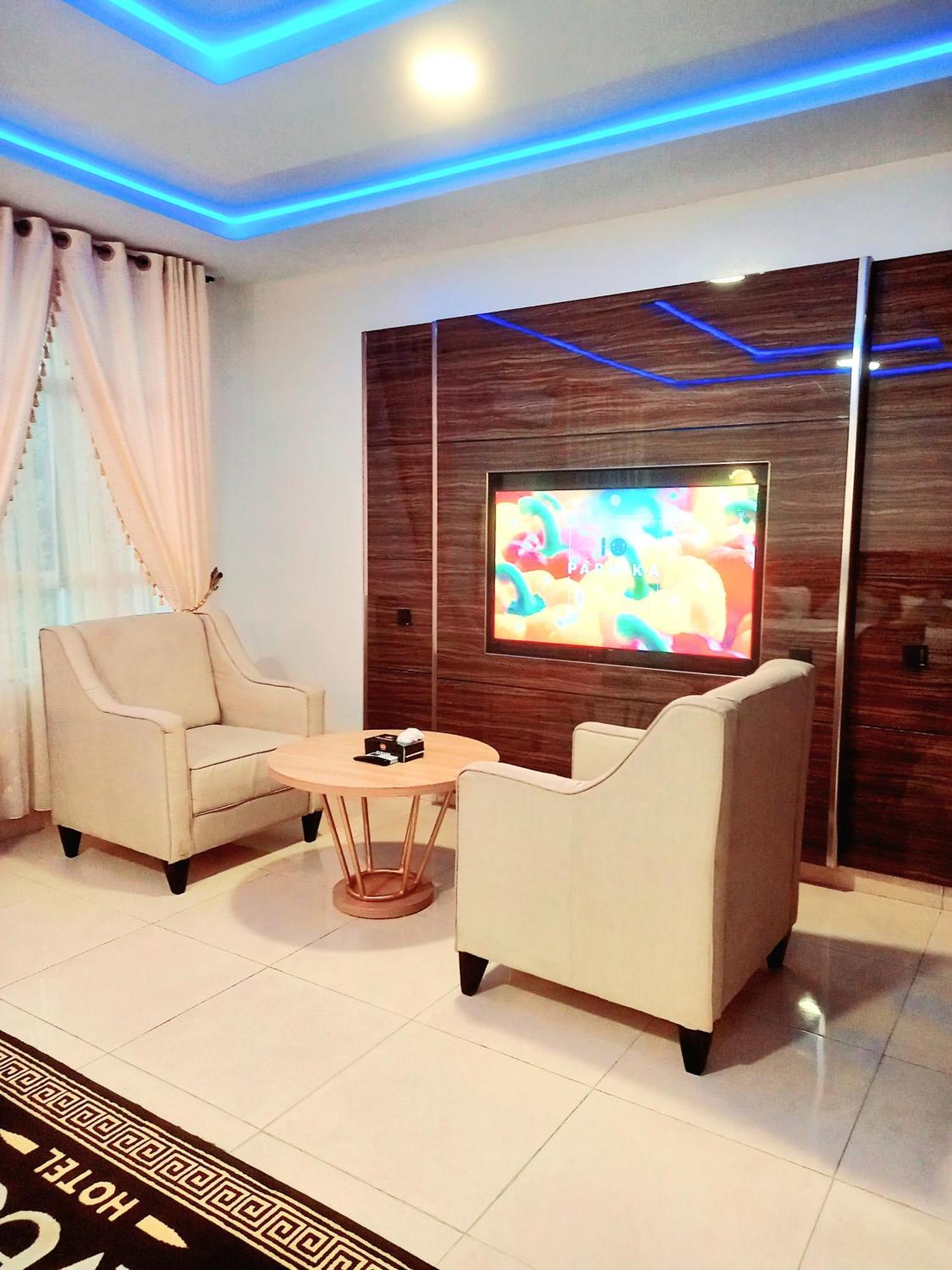 Aveon Hotel Αμπούζα Εξωτερικό φωτογραφία