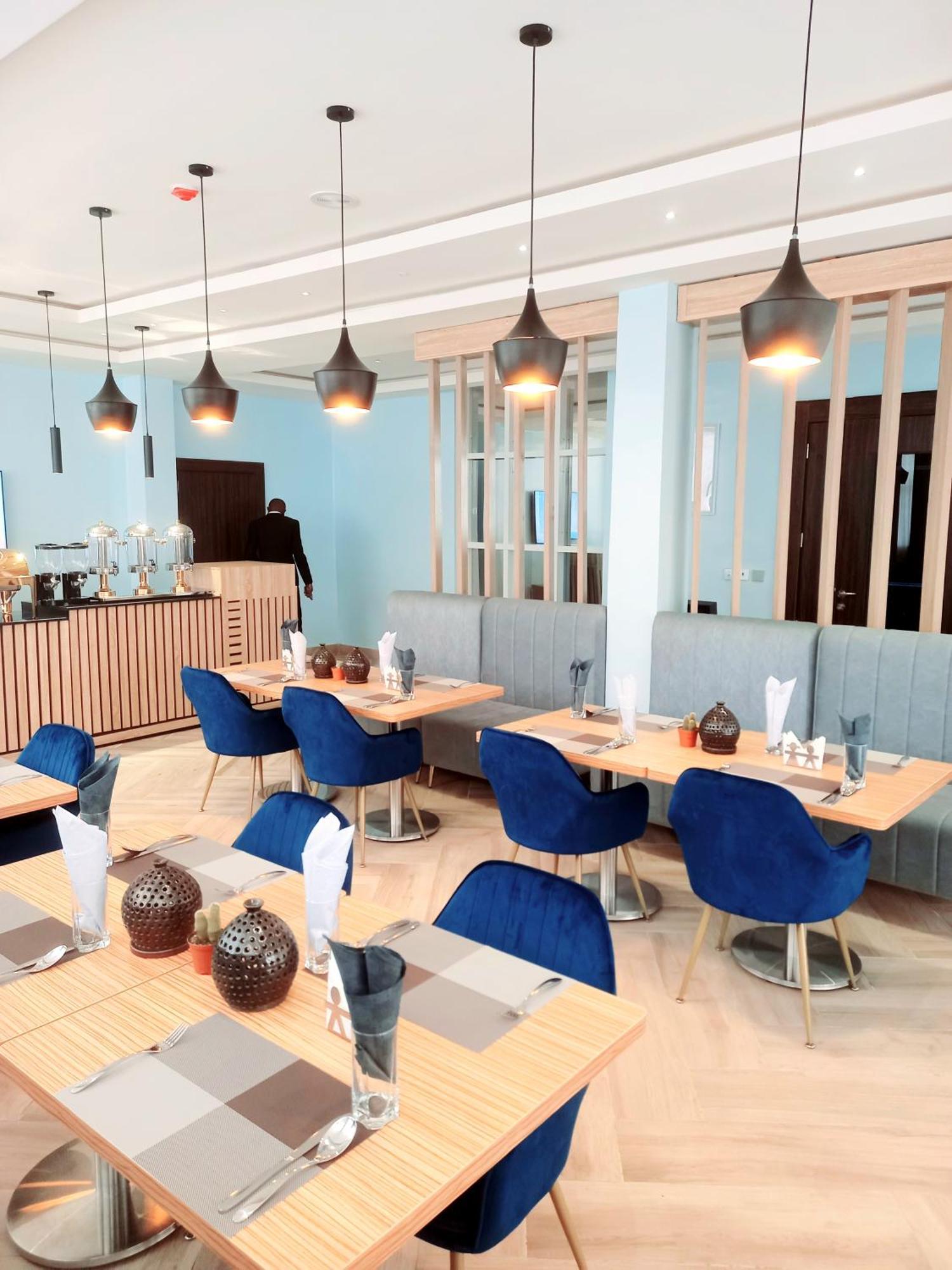 Aveon Hotel Αμπούζα Εξωτερικό φωτογραφία