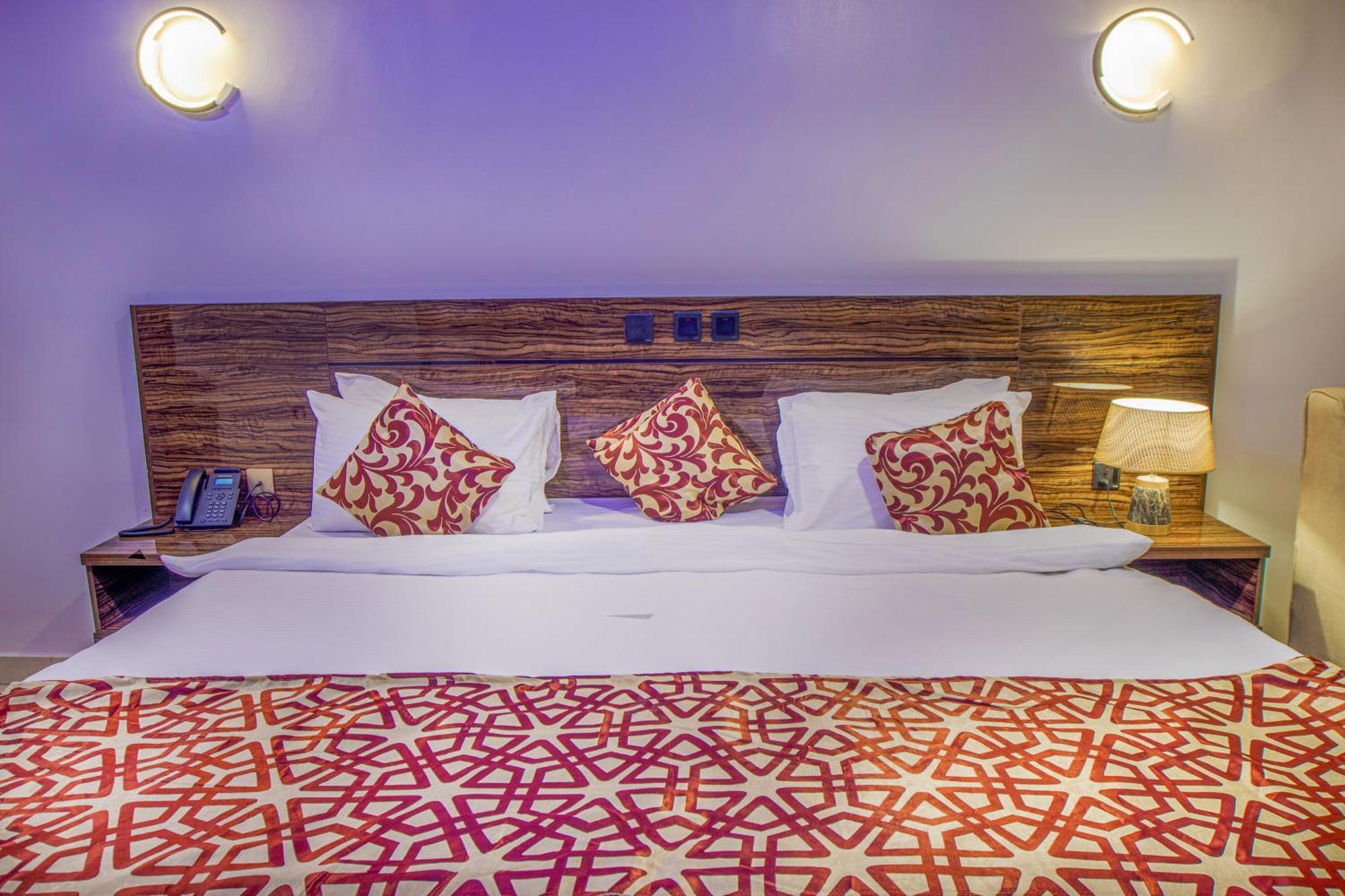 Aveon Hotel Αμπούζα Εξωτερικό φωτογραφία
